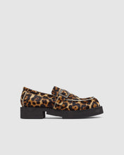 Load image into Gallery viewer, GCDS x Clarks Leopard loafers