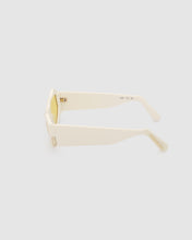 Load image into Gallery viewer, GD022 CAT-EYE SUNGLASSES
