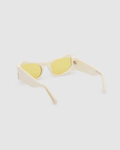Load image into Gallery viewer, GD022 CAT-EYE SUNGLASSES
